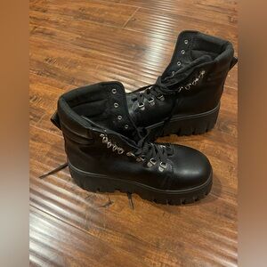 Made in Italy Heavy duty Black Women's Lace-Up Booties